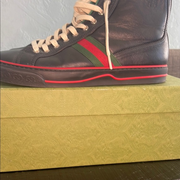 Gucci Men's Black Leather High-Top Sneakers - Picture 1 of 5